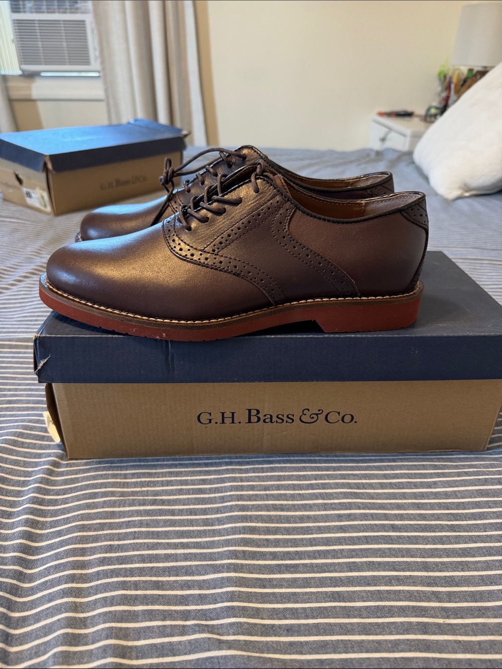 G.H. Bass & Co. Men’s Dark Brown Leather Derby Oxfords